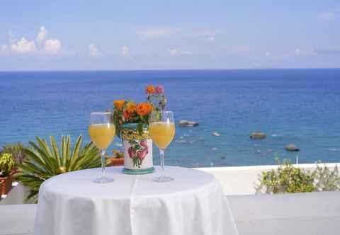 Others Ischia With Breathtaking Views, Near Poseidon for Singles