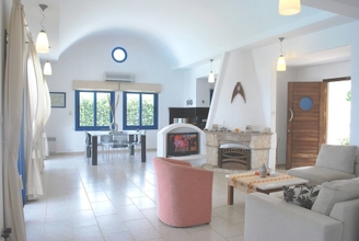 Others 4 Sea Front Villa With Private Heated Pool, Quiet Area Paphos 322