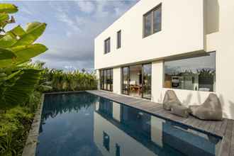 Others 4 Top Selling 3 Bedrooms Beachfront Villa in Ketewel