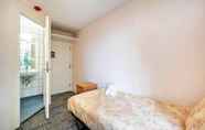 Others 4 En Suite Rooms COLINDALE SK