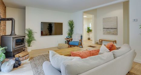 其他 2 Charming Swan Lake Apartment w/ Deck!