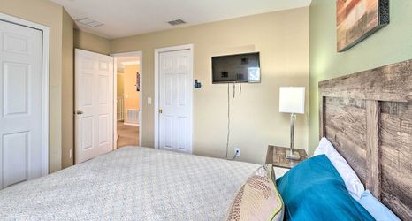 Lainnya 2 Spacious Family Home w/ Spa in Davenport!