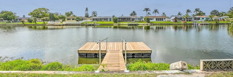 Others Beautiful Holiday Home w/ Dock & Furnished Lanai!