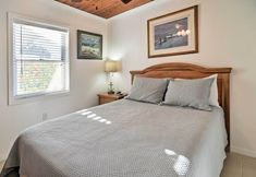 Others 4 Steps to Beach, Cabana: Indian Shores Cottage