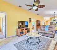 Others 3 House on Golf Course - 2 ½ Miles to Lake Sumter!