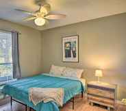 Others 5 Deltona Retreat w/ Yard ~ 23 Mi to Daytona!