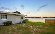 Others 6 Lovely Lakefront Home w/ Grill: 7 Mi to Legoland!