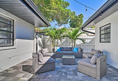 Others 5 Madeira Beach Studio w/ Easy Access to Shore!