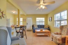 Lain-lain Walk to Gulf: Madeira Beach Condo w/ Patio