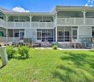 อื่นๆ 7 Old Florida Setting w/ Kayaks & Fishing Poles