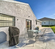 Others 7 Palm Bay Vacation Rental w/ Patio & Yard