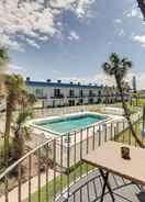 Imej utama Oceanfront Ormond Beach Vacation Rental w/ Patio!