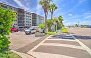 Others 7 Spacious Satellite Beach Condo w/ Balcony!