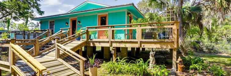 Others Sunny Apalachicola Vacation Rental With Deck!