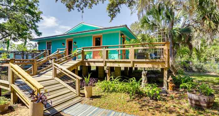 Others Sunny Apalachicola Vacation Rental With Deck!