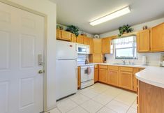 Others 7 Pool Access & Screened Porch: Sebring Villa!