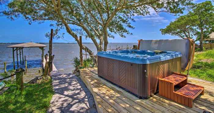 Others Tropical Villa: Screened Porch & Water View!