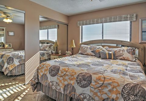 Others Beachfront St Petersburg Condo w/ Community Pool!