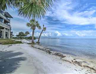 Others 2 Beachfront Cedar Key Retreat w/ Pool Access!