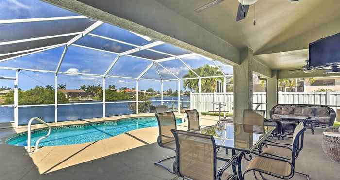 Lain-lain Canalfront Cape Coral House w/ Pool & Patio!