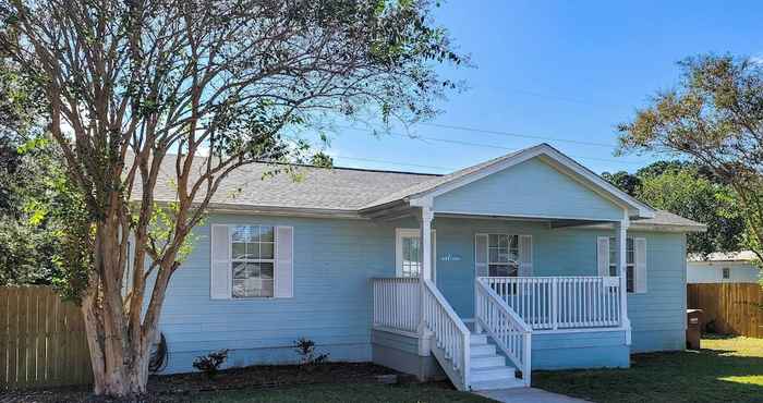 Others Gulf Breeze Home: 12 Mi to Pensacola Beach!