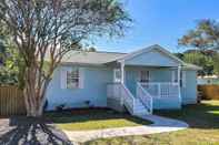 Others Gulf Breeze Home: 12 Mi to Pensacola Beach!