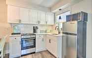 Others 4 Ideally Located Madeira Beach Condo w/ Patio!