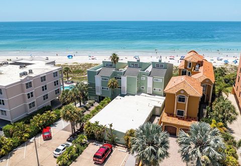 Others Lovely Indian Shores Condo w/ Beach Access!