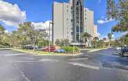 Others 7 Orlando Condo w/ Balcony: 1.3 Miles to Universal!