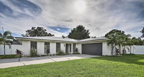 Others 2 Pet-friendly Seminole Retreat: 2 Mi to Beach!