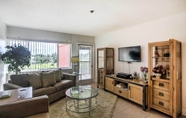 Others 2 Resort-style Condo w/ Pool: 19 Miles to Fort Myers