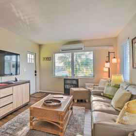 Imej utama 1 Treasure Island Getaway - Steps to the Beach!, Pinellas County Hotels