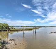 Khác 2 Waterfront Cedar Key Duplex Home w/ Private Dock!