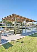 Imej utama Waterfront Crystal River Home w/ Boat Dock!