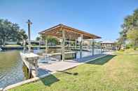 อื่นๆ Waterfront Crystal River Home w/ Boat Dock!