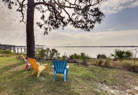 Lainnya Waterfront Ochlockonee Bay Cottage w/ Views!