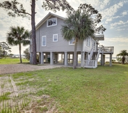 Lainnya 4 Waterfront Ochlockonee Bay Cottage w/ Views!