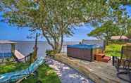 Lain-lain 5 Waterfront Villa With Deck & Dolphin Watching!