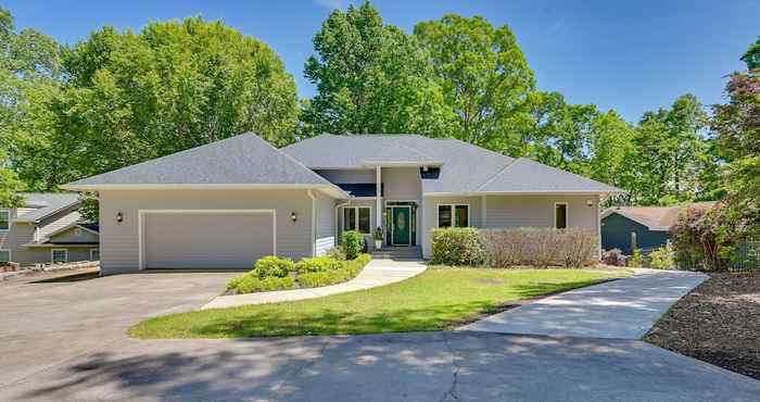 Others Anderson Home w/ Seasonal Beach + Boat Dock!