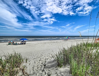 Lain-lain 2 Bright Myrtle Beach Condo: Steps to Beach!