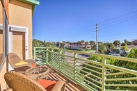 Others Cape Canaveral Townhome < Half-mi to Beach!