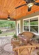 Imej utama Crystal River Cottage on 1 Acre w/ Deck & Porch!