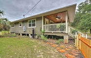 Others 2 Crystal River Cottage on 1 Acre w/ Deck & Porch!