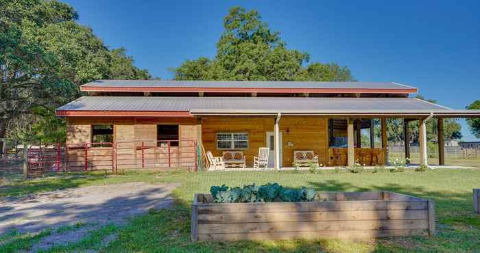 Others Farm Stay: Modern Barndominium in Lakeland!