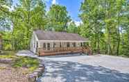 Khác 3 Forested Tamassee Escape w/ Screened Porch!