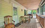 Others 2 Forested Tamassee Escape w/ Screened Porch!