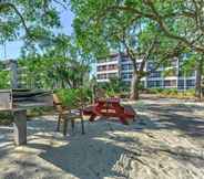 Khác 3 Hilton Head Beach Condo w/ Resort-style Pool!