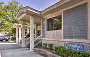 Lainnya 7 Resort-style Hilton Head Condo - Walk to Beach!