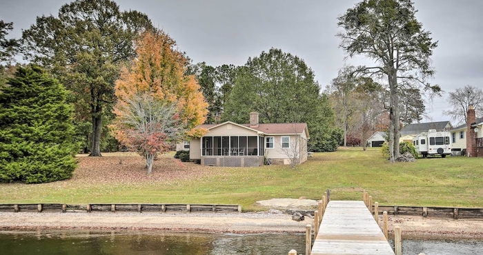 Others Lakefront House w/ Boat Ramp, Dock & Sunset Views!