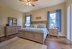 其他 3 Modern Retreat w/ Screened Porch & Game Room!